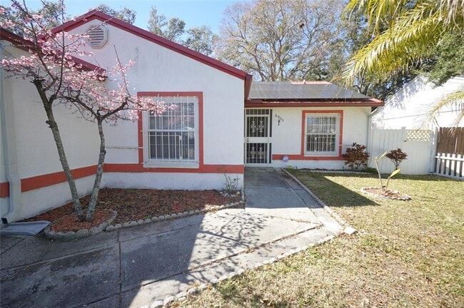 Foto del edificio - 6805 S Sheridan Rd