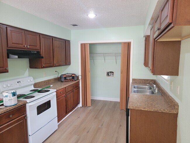 Foto del edificio - 34099 Longleaf Ln