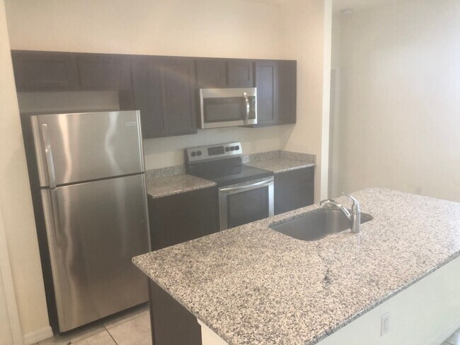 Foto del edificio - NE Cape Coral Single Family Home