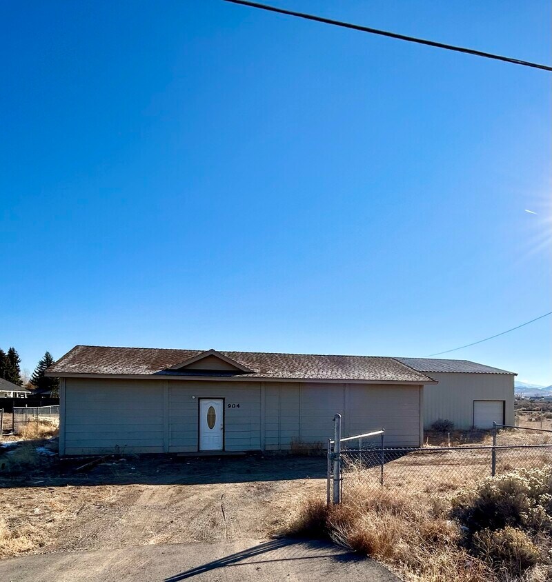 904 Dresslerville Rd, Gardnerville, NV 89460 House Rental in
