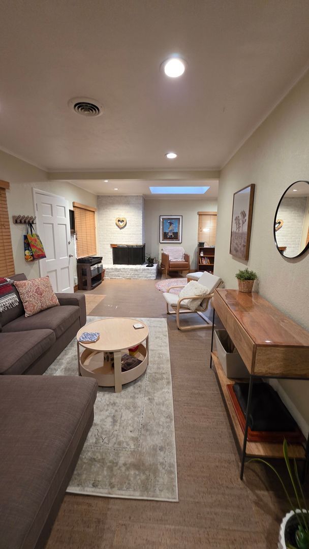 Photo - EAST SAC - FURNISHED House