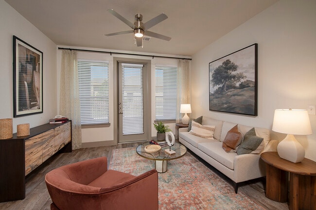Building Photo - Spacious 2 Bed Near Cypress – 2 Months Free!