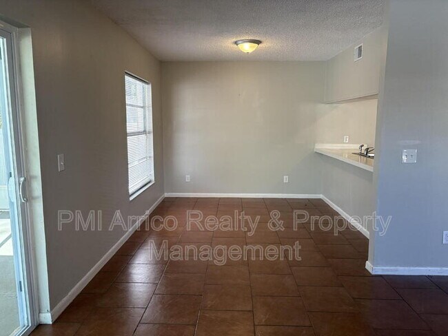 Building Photo - 4009 Forecast Dr