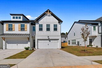Building Photo - 61 Auburn Wds Dr
