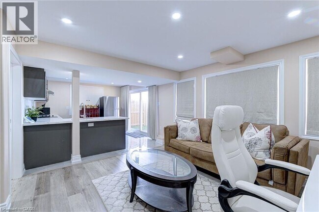 Building Photo - 184 Edgar Bonner Ave