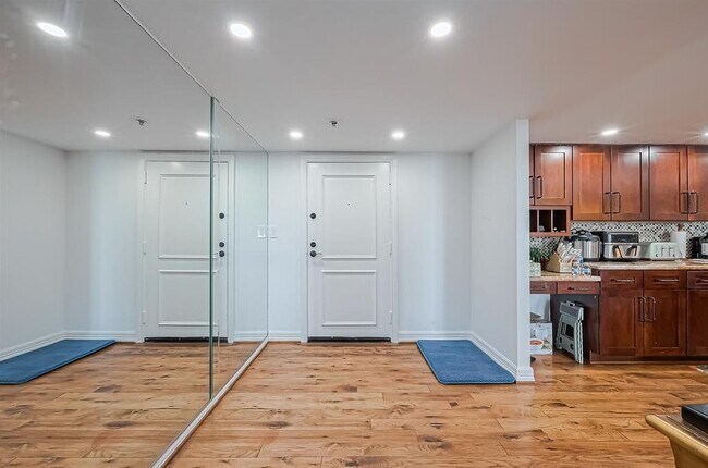 Foto del edificio - 3525 Sage Rd