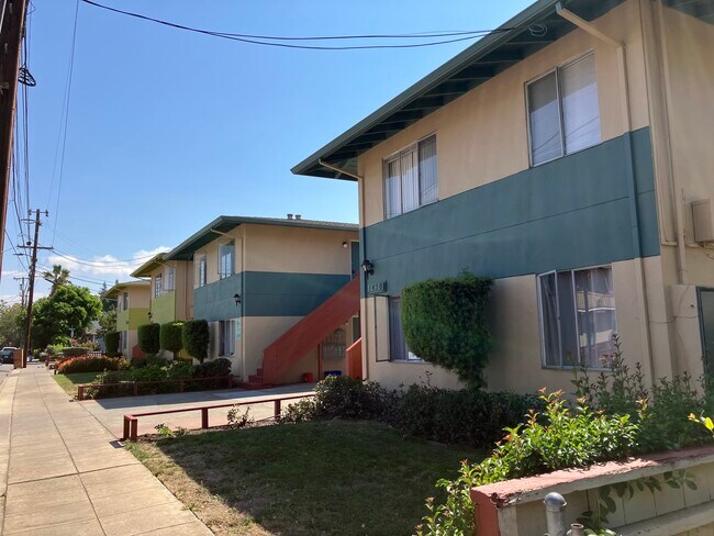 Foto del edificio - 1450 Hess Rd