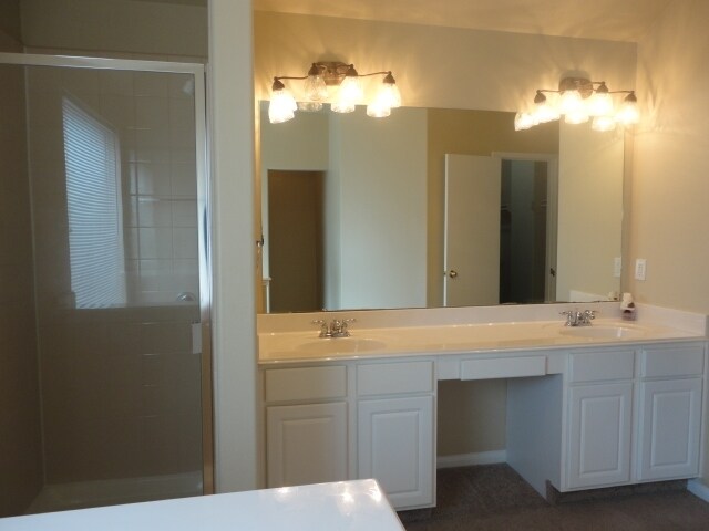 Foto del edificio - 5811 Creektrace Ln