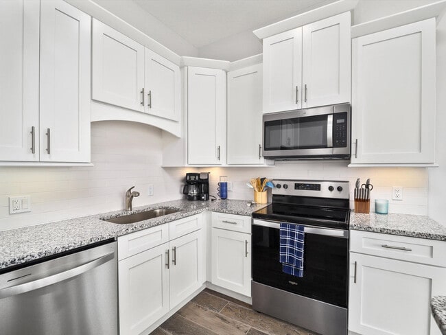 Foto del edificio - 705 N Ocean Shore Blvd