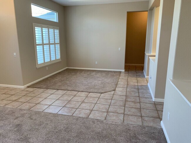 Foto del edificio - Beautiful Brentwood Summerset 1 Home (55+ living) - 2 Bedroom, 2 Bath