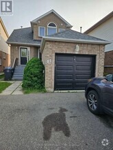 Building Photo - 81 Beaconsfield Ave