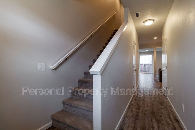 Foto del edificio - 5831 NE 56th Pl