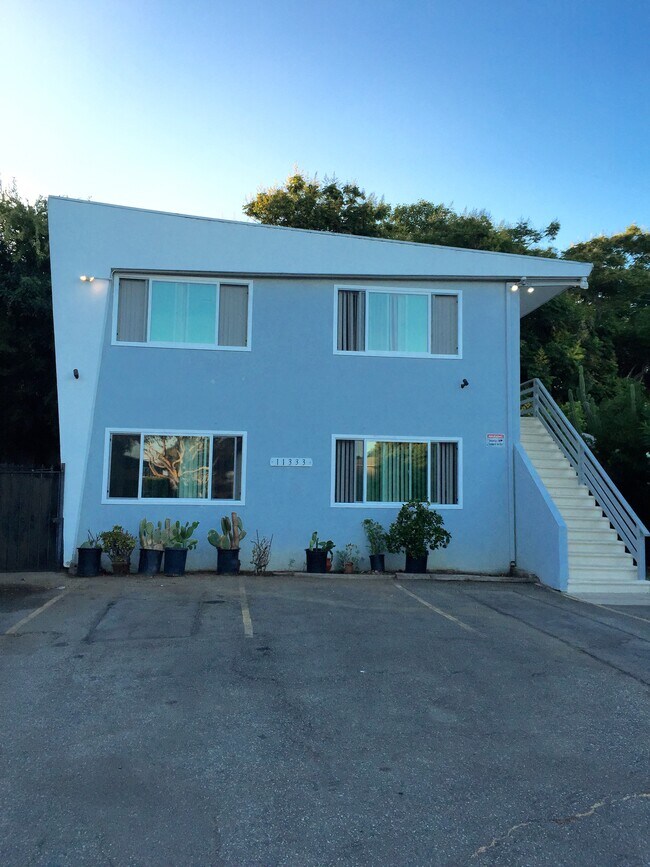 Foto del edificio - 11333 Venice Blvd