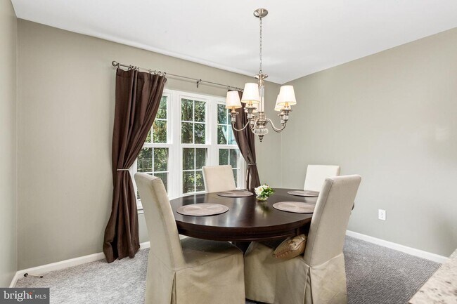 Foto del edificio - 228 Kings Croft Dr