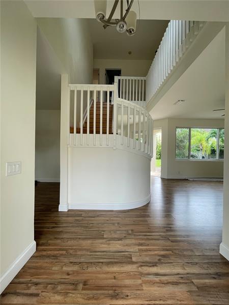 Building Photo - 784 Chimney Rock Rd