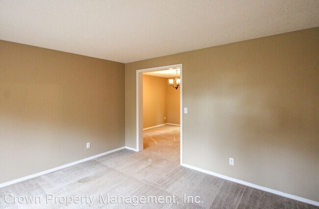 Building Photo - 4 br, 2.5 bath House - 2110 Cunningham Ln S
