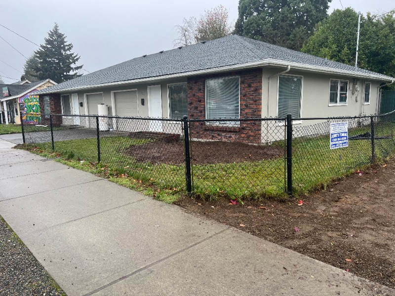 Primary Photo - 2016 State Ave NE
