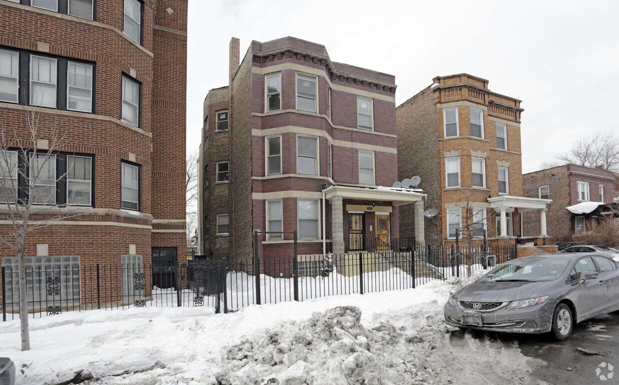 Foto principal - 2812 E 76th St