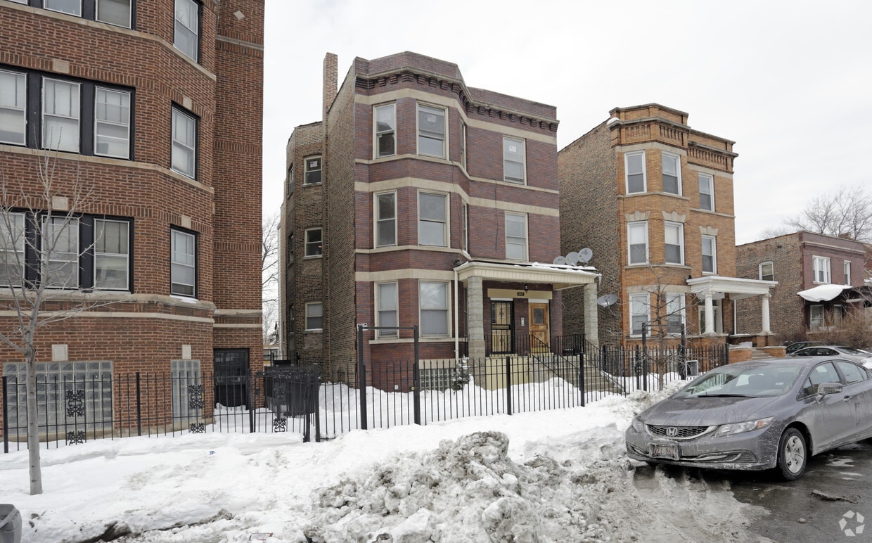 Primary Photo - 2812 E 76th St