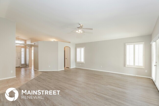 Foto del edificio - 3549 E Kelton Ln