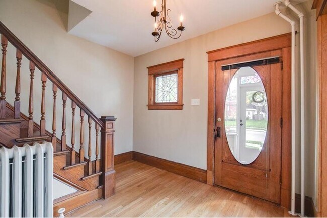 Foto del edificio - Charming 4 Bedroom/1.5 Bath Home for Rent