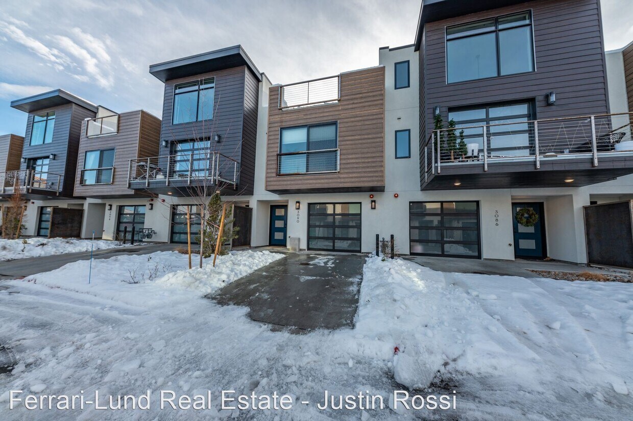 Foto principal - 2 br, 2.5 bath House - 3082 Cashill Blvd