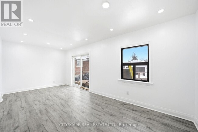 Building Photo - 759 Midland Ave