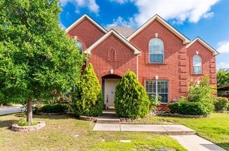 Building Photo - 1100 Cedar Valley Dr