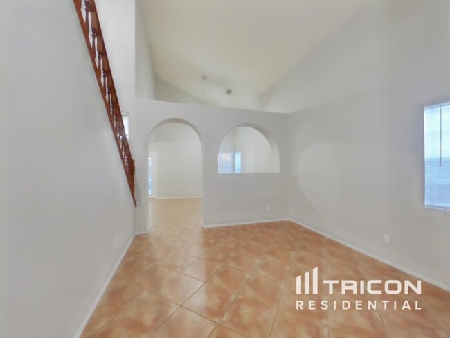 Foto del edificio - 6642 E Northridge St