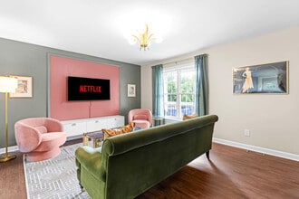 Building Photo - 2400 Hinton St