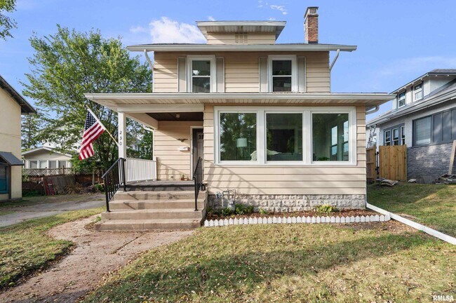 Building Photo - 230 E Garfield St