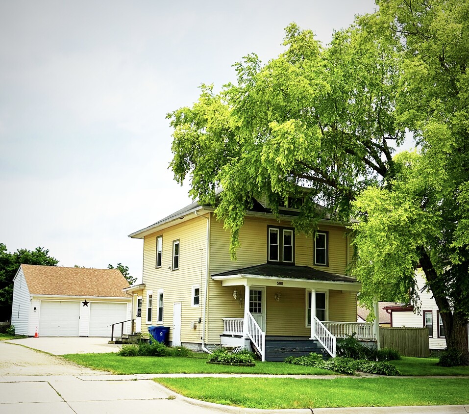 Primary Photo - 508 6th Ave