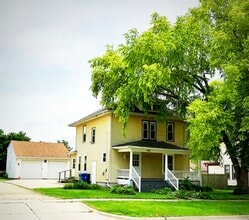 Building Photo - 508 6th Ave