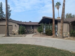 Building Photo - 516 Denison Ln