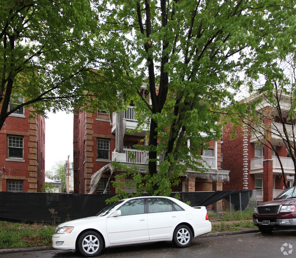 Foto del edificio - 2527-2529 Cherry St