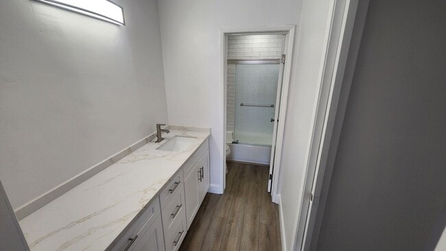 Foto del edificio - 2BD/2BA Condo in The Plaza Community - Pac...