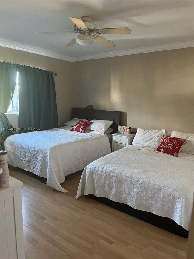 Foto del edificio - 900 Euclid Ave