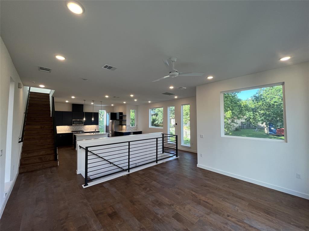 6821 Wolfcreek Pass, Austin, TX 78749 Townhome Rentals in Austin TX