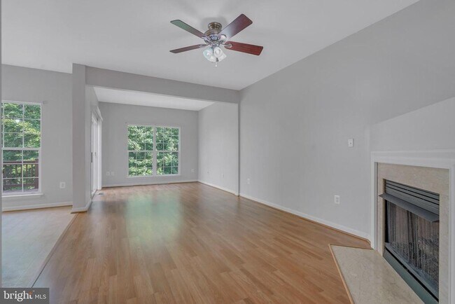 Foto del edificio - 13214 Maple Creek Ln