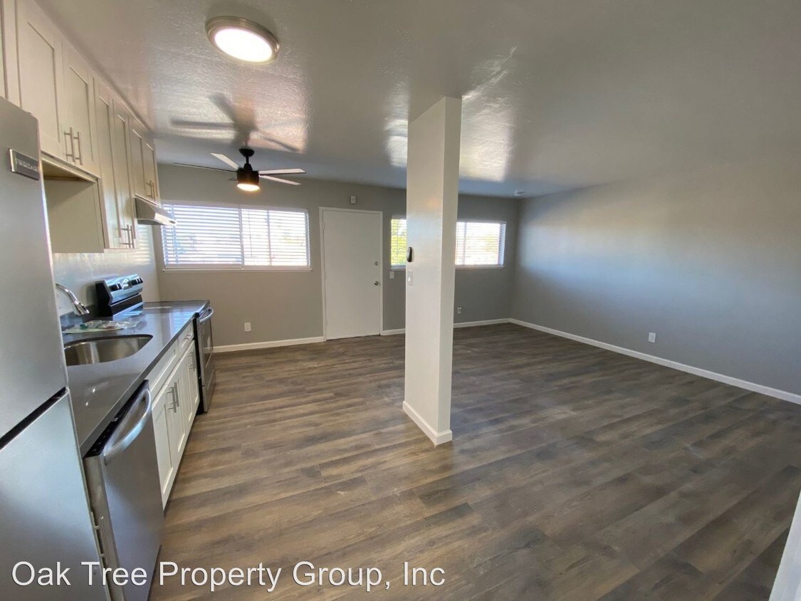 Primary Photo - 3211 School St