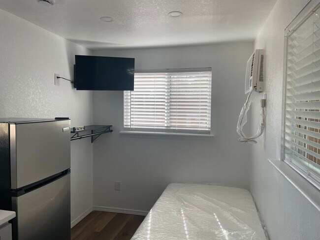 Foto del edificio - 207 S Sabinas St