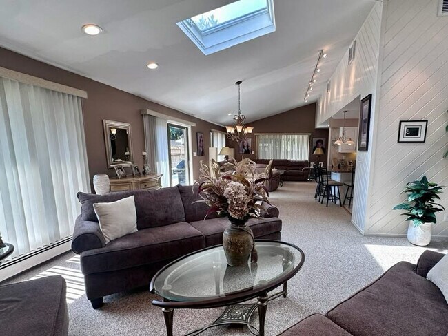 Foto del edificio - 500 Hoffman Ln