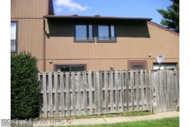 Primary Photo - 496 West Ct