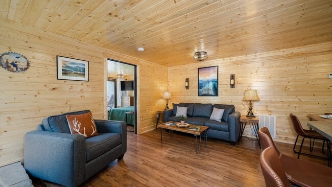 Building Photo - 4249 Dollys Dr