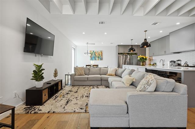 Foto del edificio - 4305 Roseland Ave