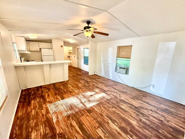 Foto del edificio - 1139 County Road 167