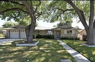 Building Photo - 10418 Rockland Dr