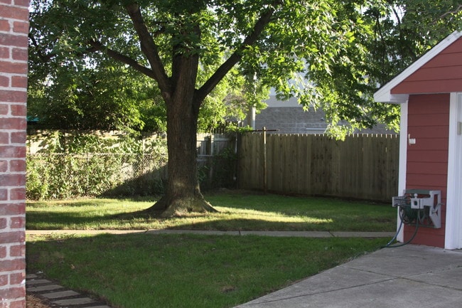 back yard - 1709 W Farnum Ave