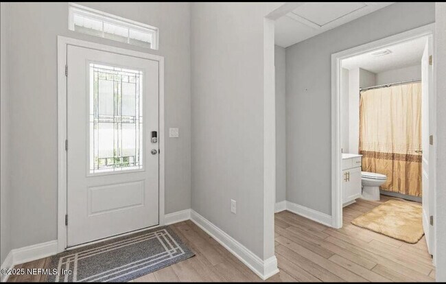 Foto del edificio - 1245 Castle Trail Dr