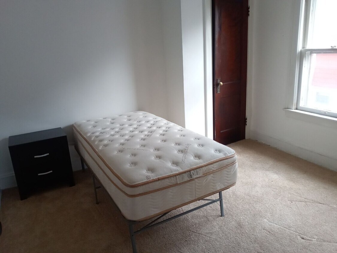 Foto del edificio - 10012 Edgepark Dr